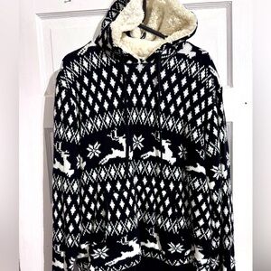 Forever 21 hooded sweater
